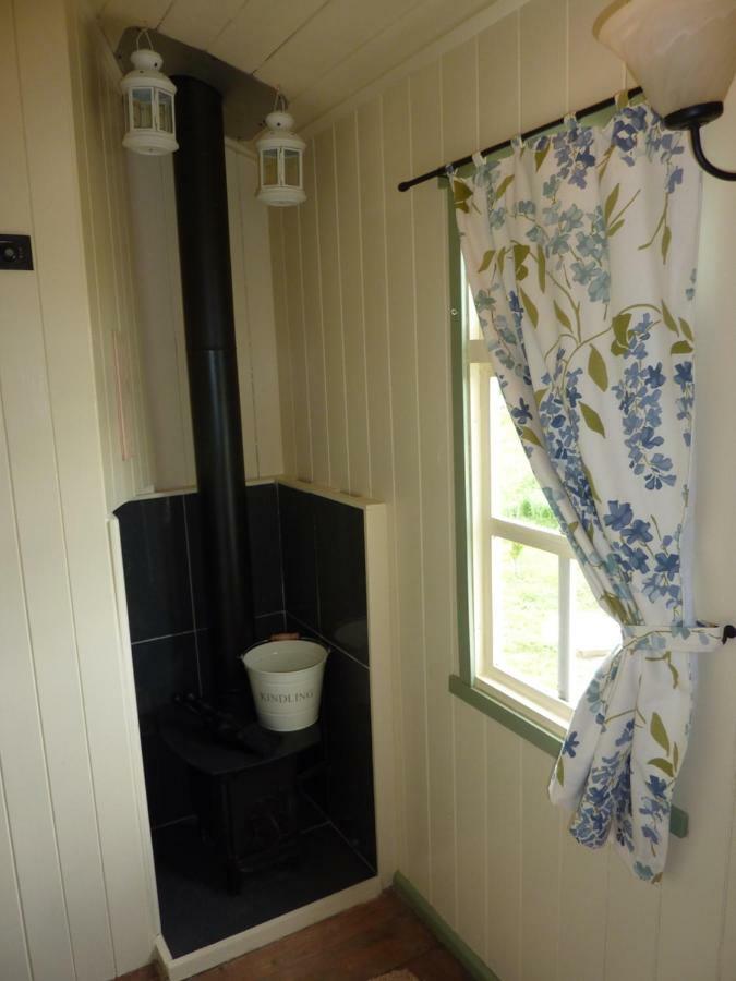 The Buteland Stop Rosie Off Grid Shepherds Hut Bellingham Esterno foto